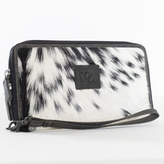 Black Hair On Clutch
