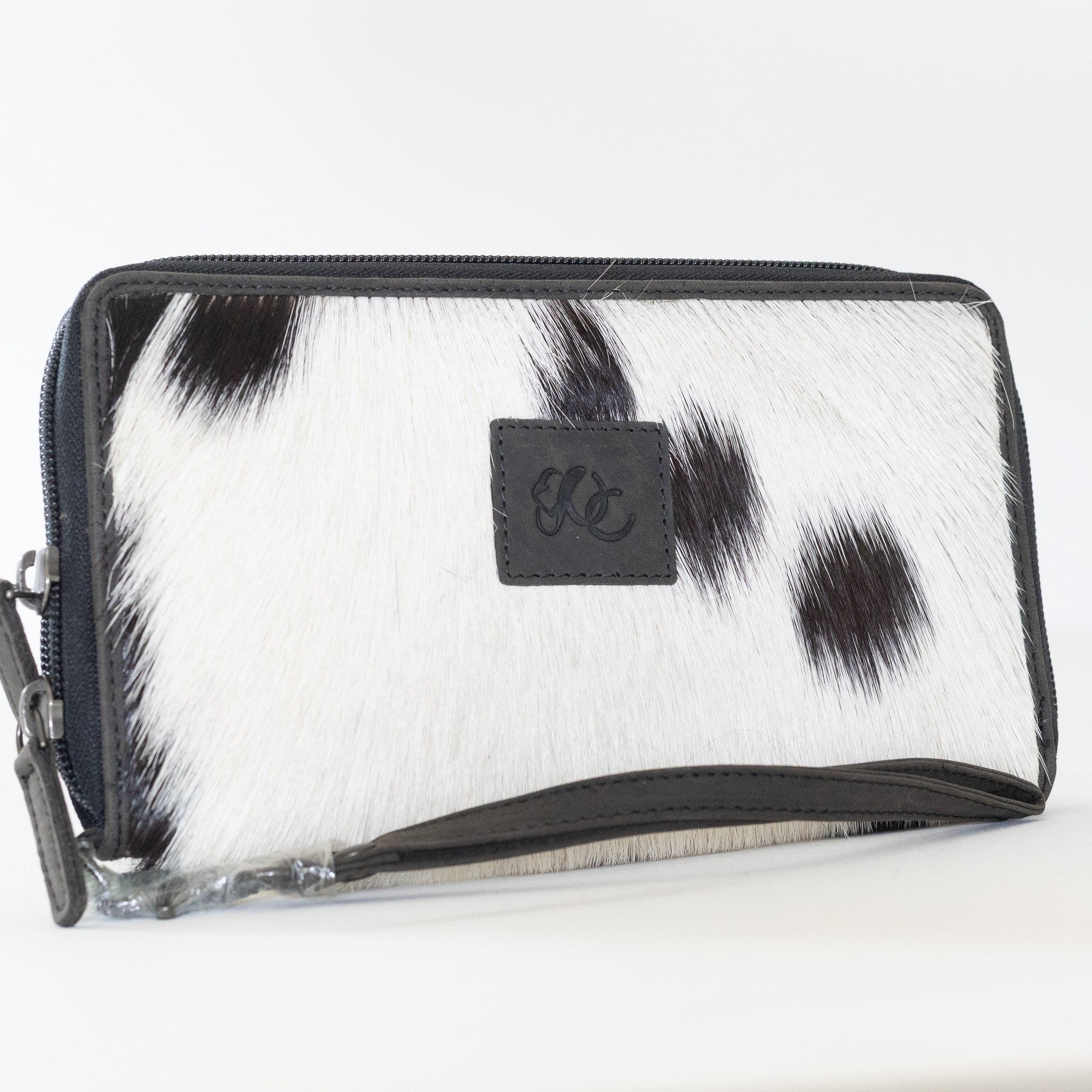 Black Hair On Clutch