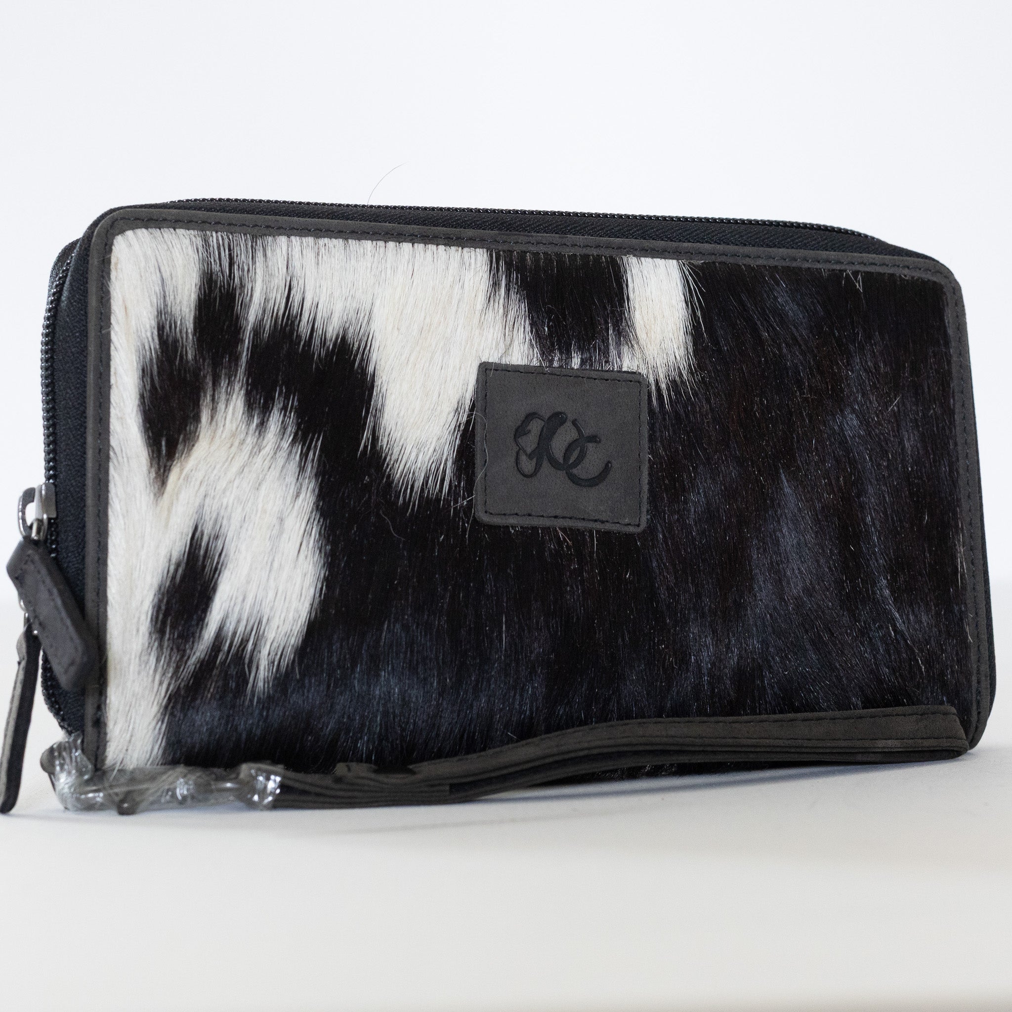 Black Hair On Clutch