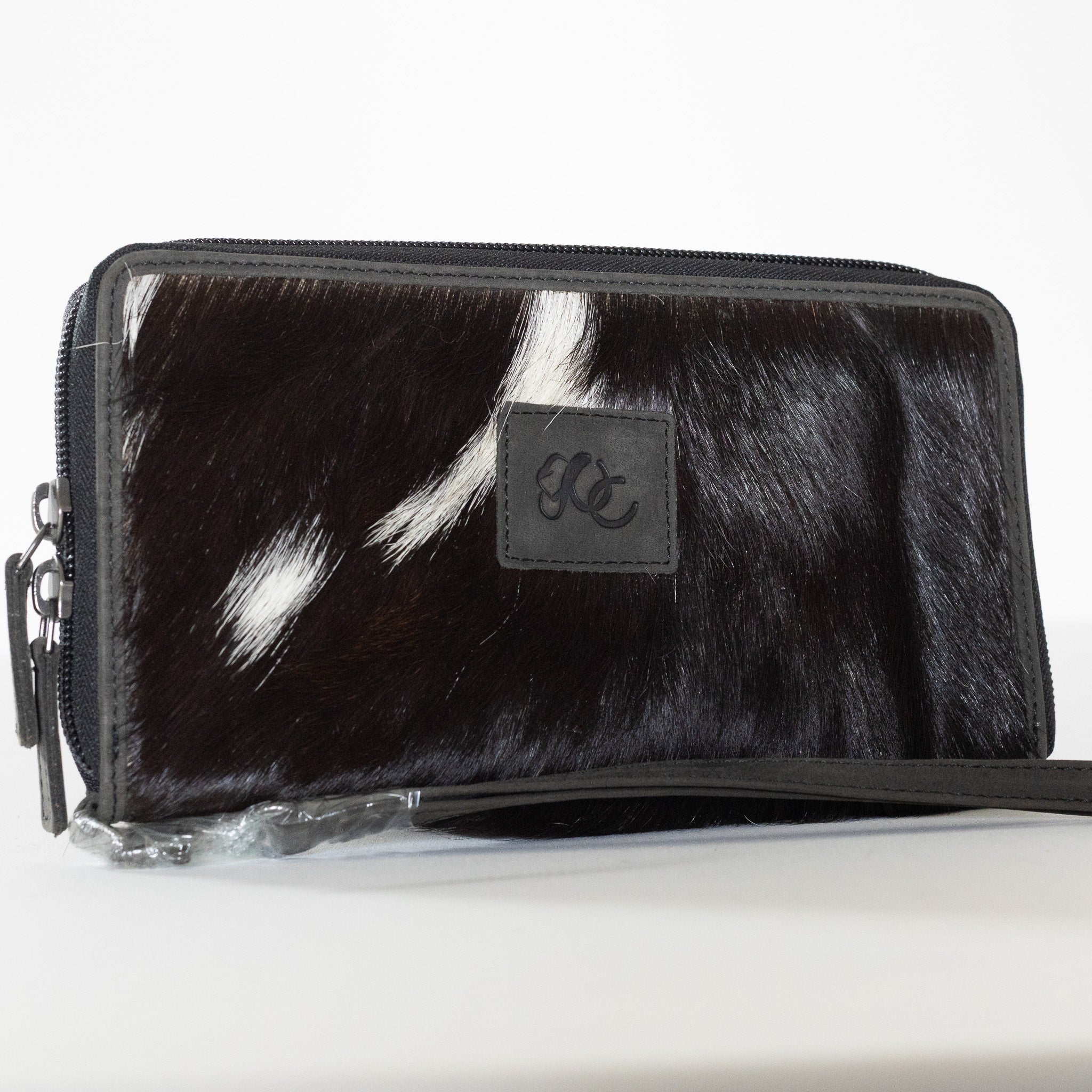 Black Hair On Clutch
