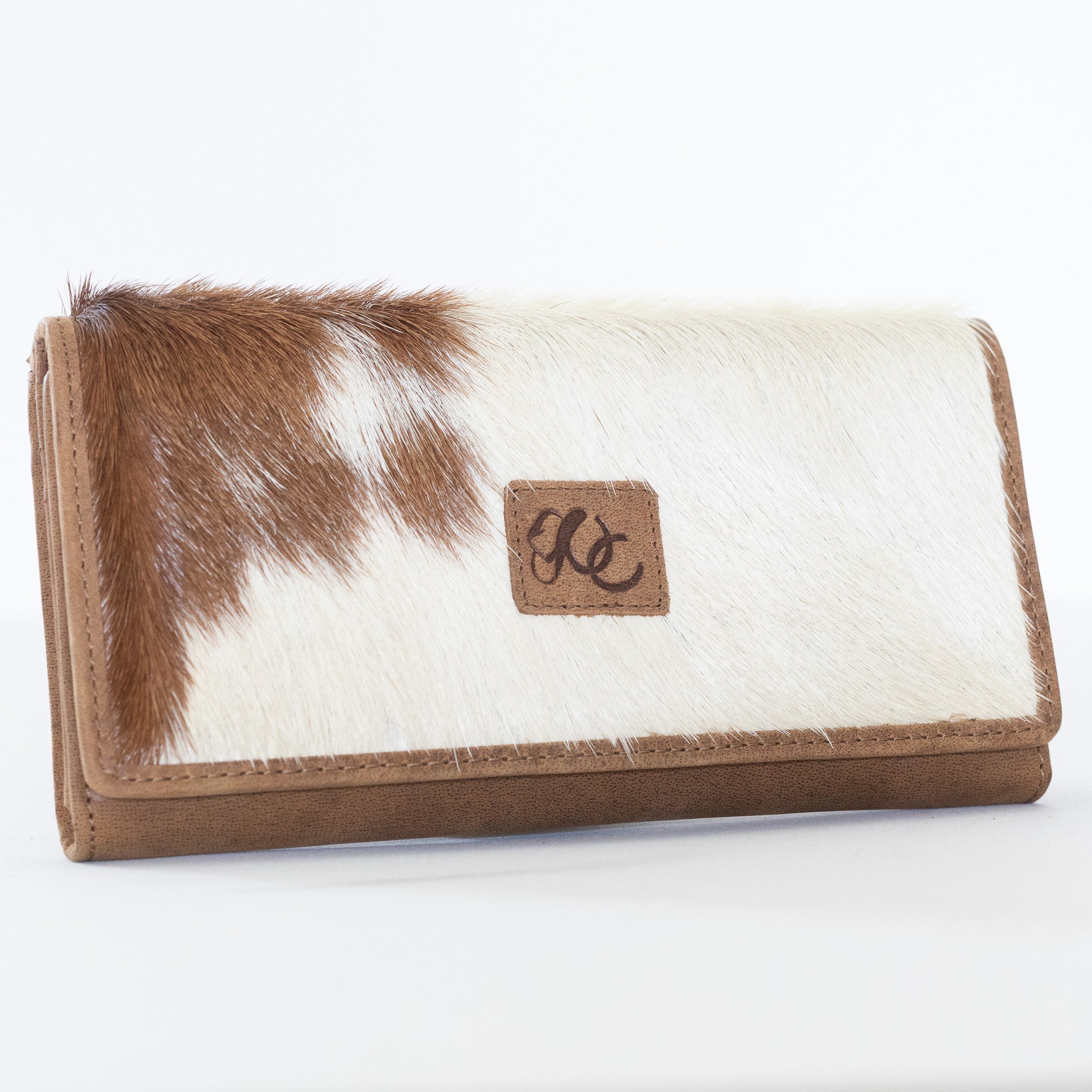 Brown Hair On Wallet